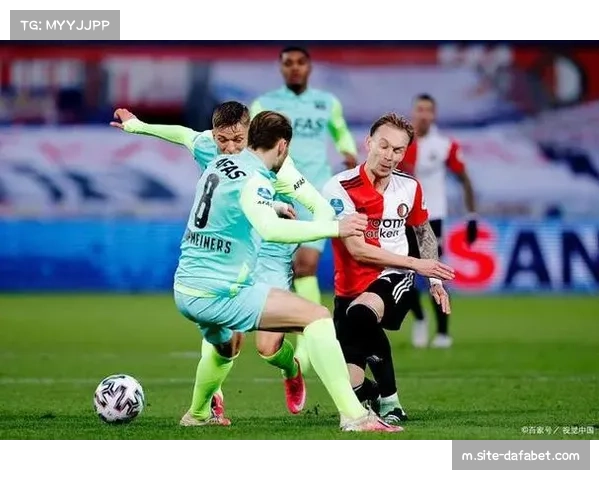 阿贾克斯与埃因霍温历史交锋势均力敌，本轮握手言和