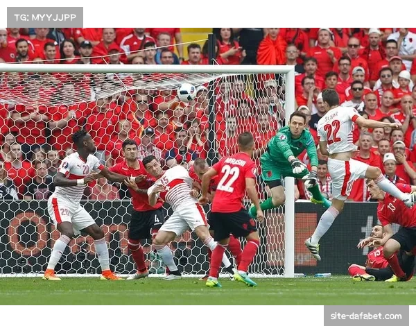 拜仁各项赛事六连胜但每场均有失球防线存隐患 拜仁各项赛事六连胜但每场均有失球防线存隐患